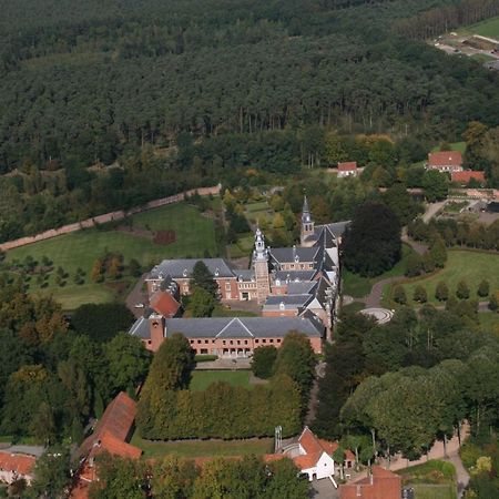 博黑克De Vrolijcke Bosmuis住宿加早餐旅馆 外观 照片